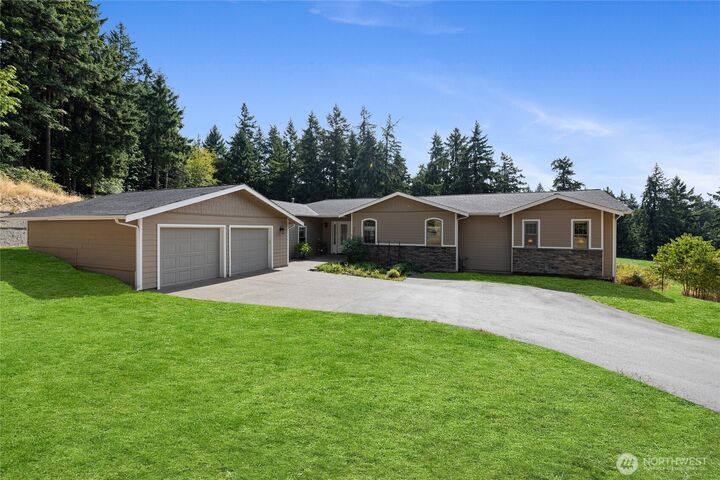 Property Photo: 3515 91st Avenue Ct E WA 98371