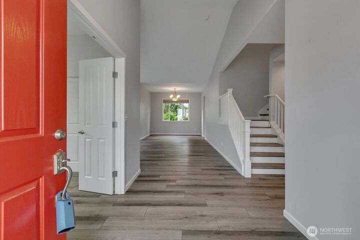 Property Photo:  1515  59th Place SE  WA 98092 