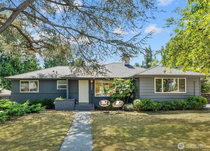 2531 NE 105th Place  Seattle WA 98125 photo