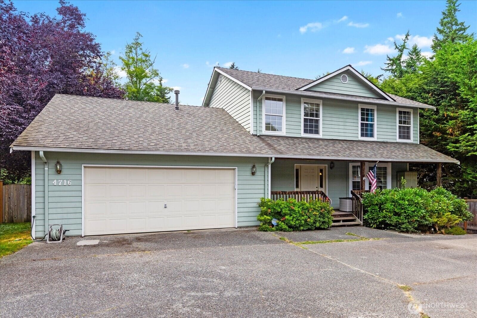 Property Photo:  4716  Glenwood Avenue  WA 98203 