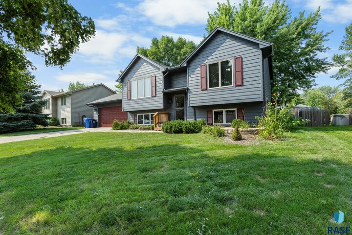 6108 W 65th St  Sioux Falls SD 57106 photo