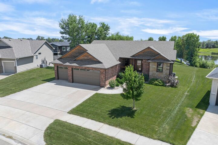 Property Photo: 2905 W 58th Street N KS 67204
