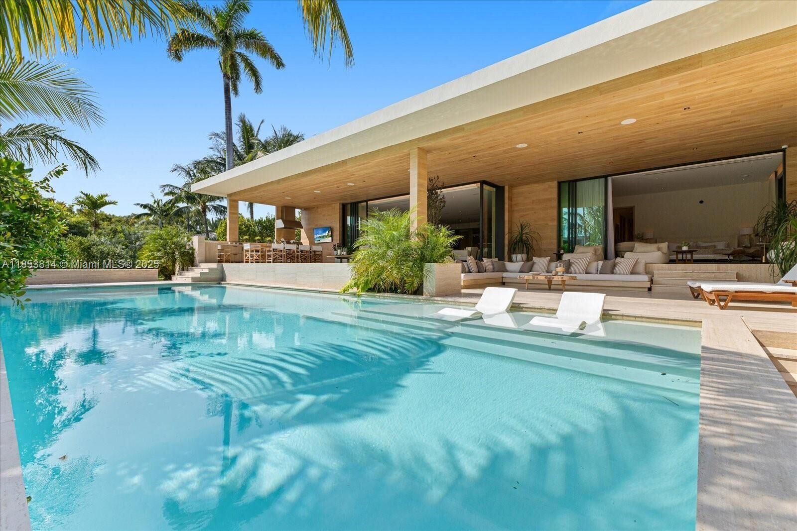 Property Photo: 1510 W 23rd St FL 33140