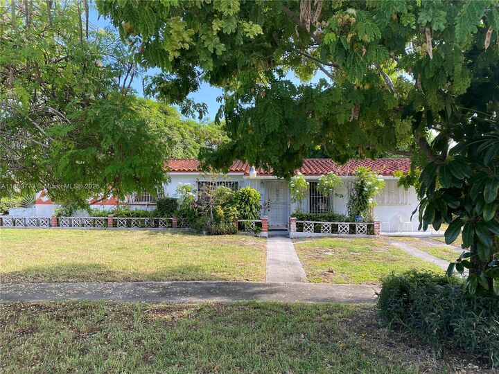 Property Photo: 8120 SW 10th Ter FL 33144