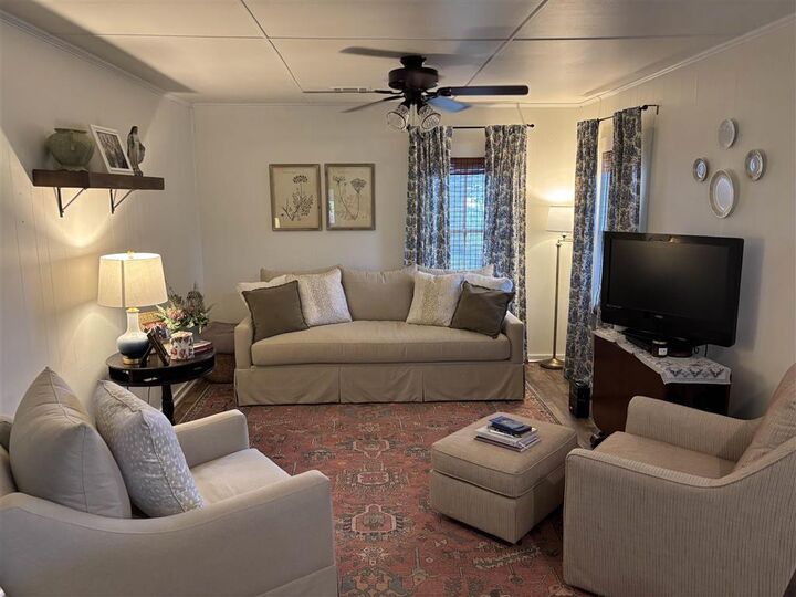 Property Photo: 2416 2nd Street LA 70515