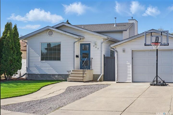 303 Nixon Crescent  Saskatoon SK S7L 7G1 photo