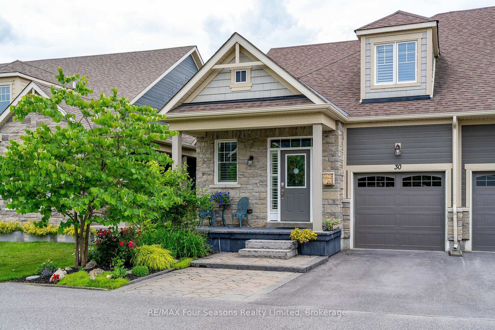 Property Photo: 30 Kari Crescent ON L9Y 0Z6