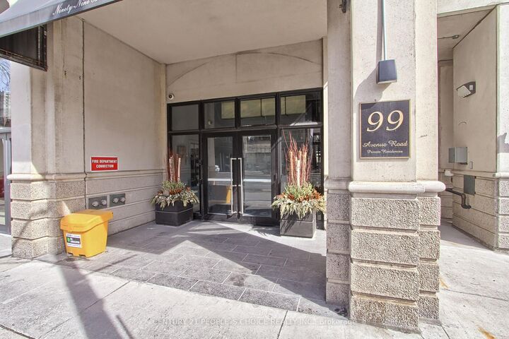 Photo de la propriété:  99 Avenue Road 706  ON M5R 2G5 