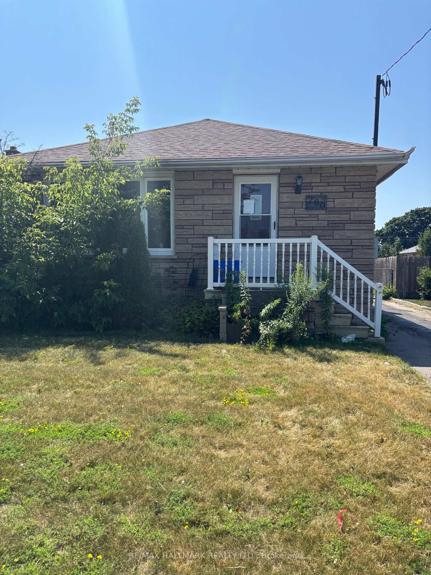 Property Photo: 260 Farewell Avenue ON L1H 6L9