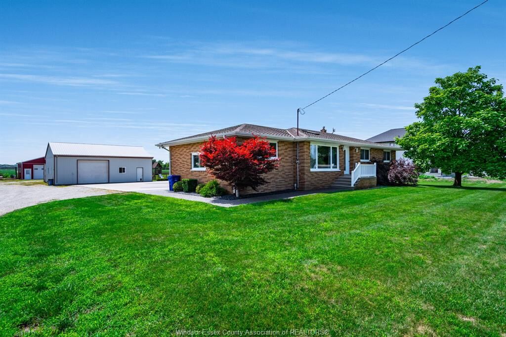 Property Photo: 252 Road 7 East ON N0P 2G0