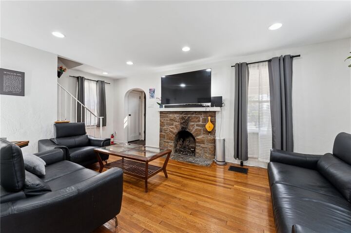 Property Photo: 2173 Sampson St PA 15235