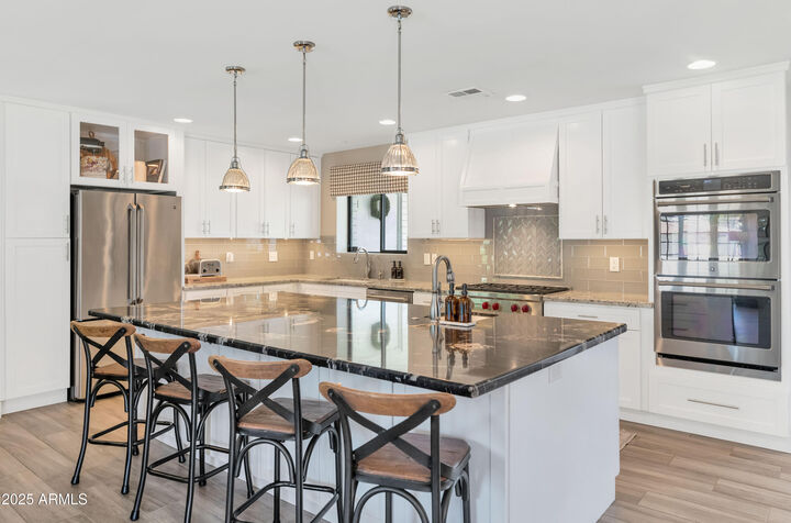 Property Photo: 5971 E Orange Blossom Lane AZ 85018
