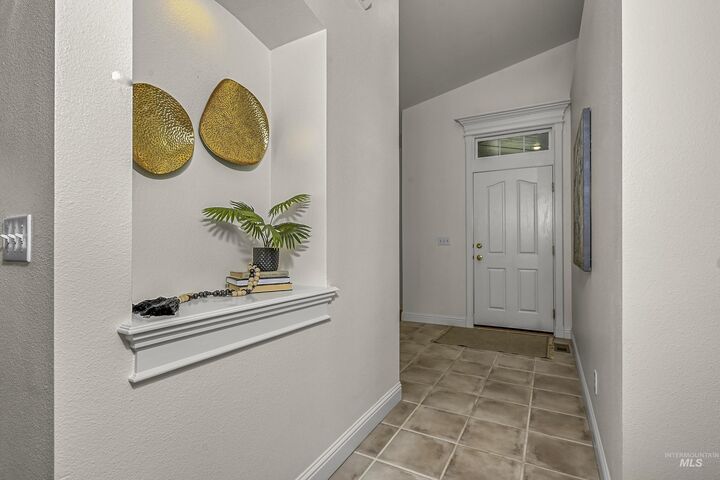 Property Photo: 2334 N Crooked Creek Lane ID 83646