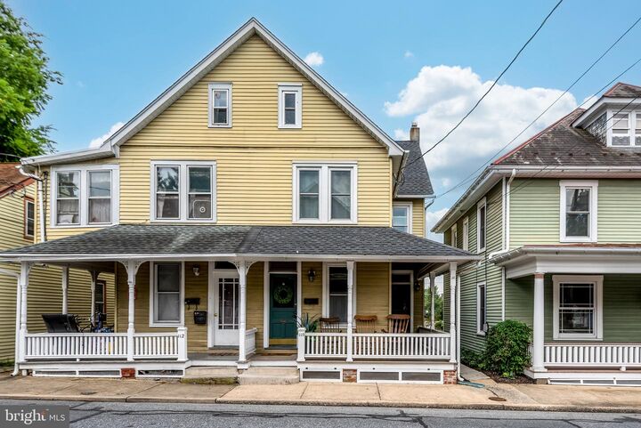 110 E Lincoln Avenue  Lititz PA 17543 photo