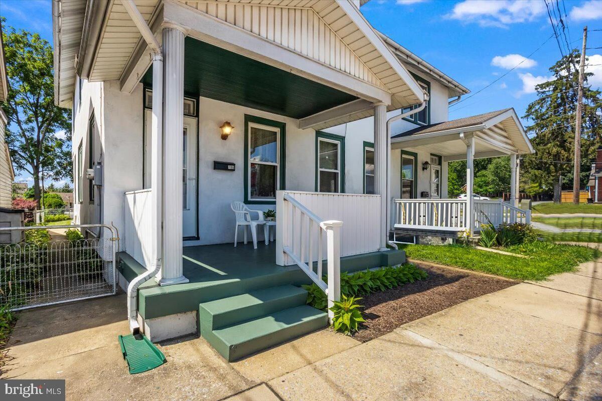 Property Photo: 186 N Main Street PA 17545