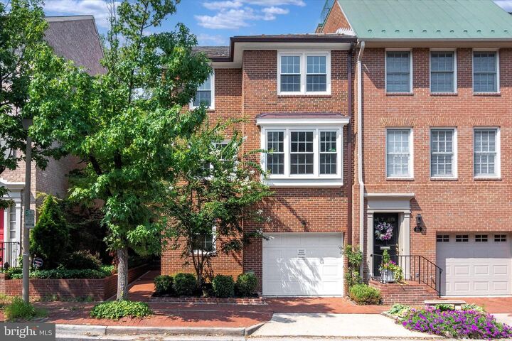 113 Queen Street  Alexandria VA 22314 photo