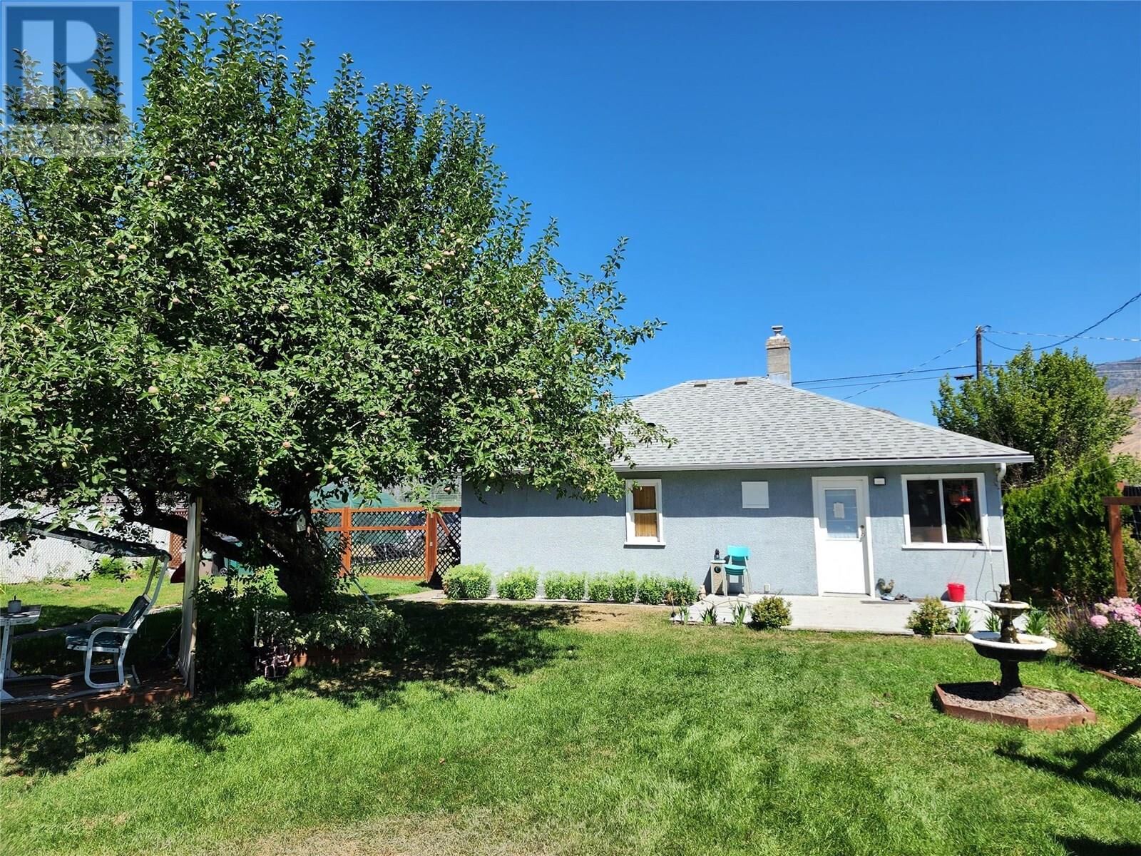 Photo de la propriété:  580 Cameron Avenue  BC V0H 1H4 