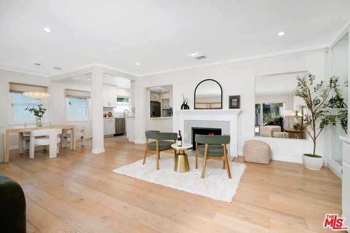 Property Photo:  4925 Greenbush Ave  CA 91423 