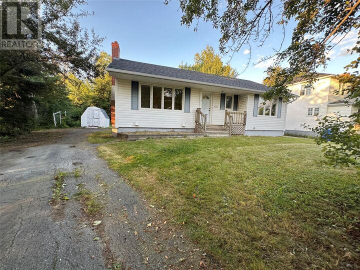 3 Wilcockson Crescent  Gander NL A1V 1M4 photo
