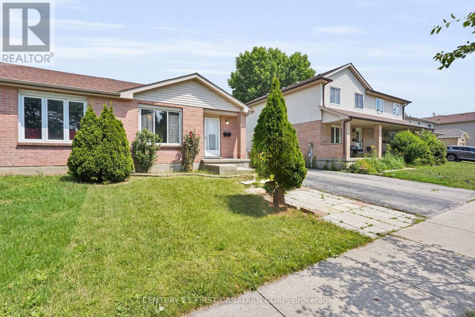 Photo de la propriété:  62 Josselyn Drive  ON N6E 3V6 