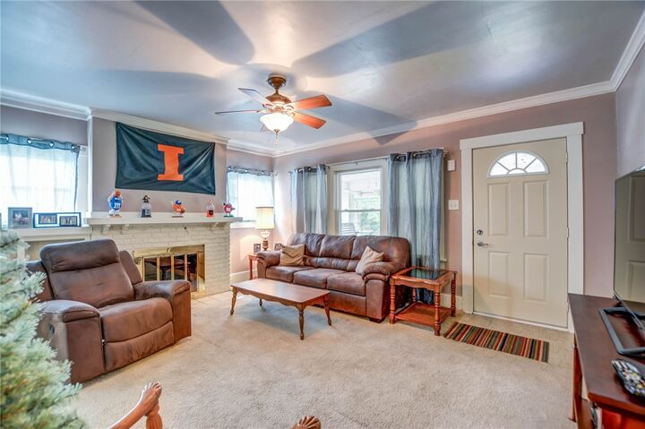 Property Photo:  74 Fairview Place  IL 62522 