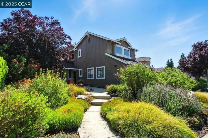 1817 Sinclair Dr  Pleasanton CA 94588 photo