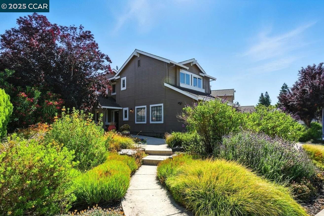 Property Photo: 1817 Sinclair Dr CA 94588