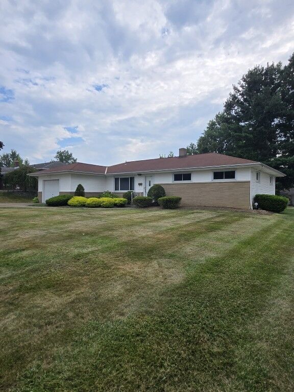 Property Photo: 3514 Fountain Way PA 16506