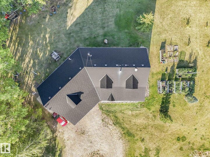 Property Photo: 56231 Rge Road 263 AB T8R 0X8