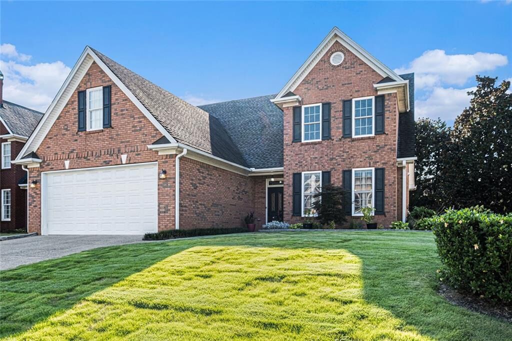 Property Photo:  725 Windsor Place Circle SW  GA 30017 
