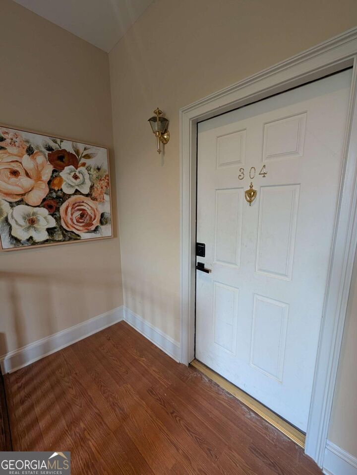Property Photo: 304 W Jones Street GA 31401