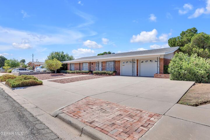 Property Photo: 8708 Shaver Drive TX 79925