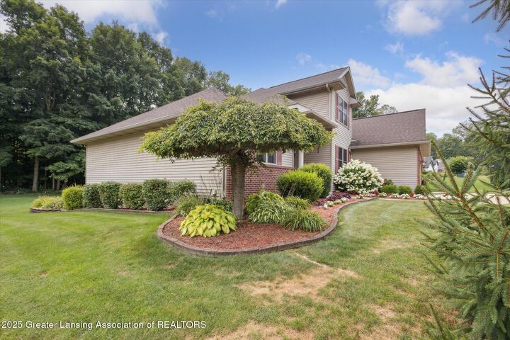 Property Photo:  4280 Overbrook Drive  MI 48837 