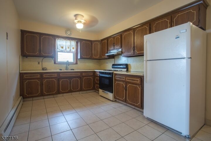 Property Photo:  325 John 4  NJ 07202 