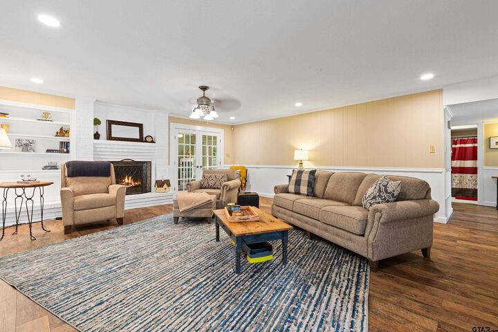 Property Photo:  1016 Camellia  TX 75644 