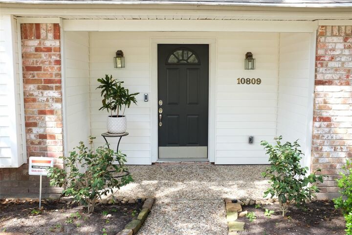 Property Photo:  10809 Colony Wood Place  TX 77380 