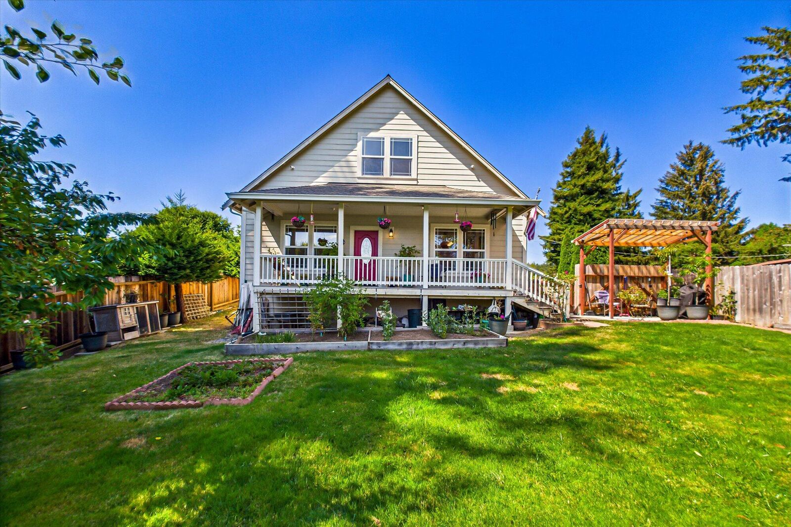 Property Photo:  102 Larson Heights Road  CA 95525 