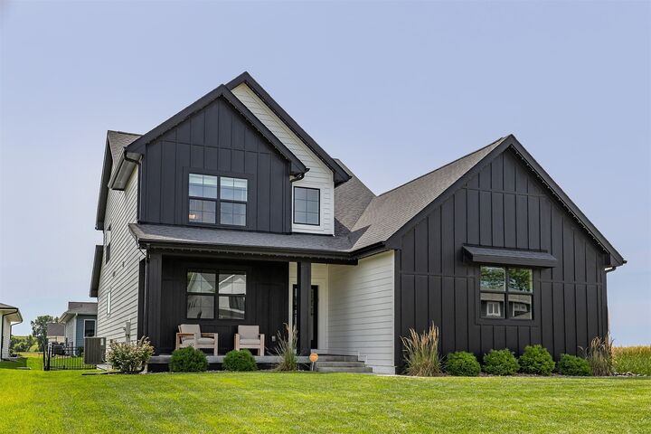 Property Photo: 11090 Brookdale Drive IA 50266