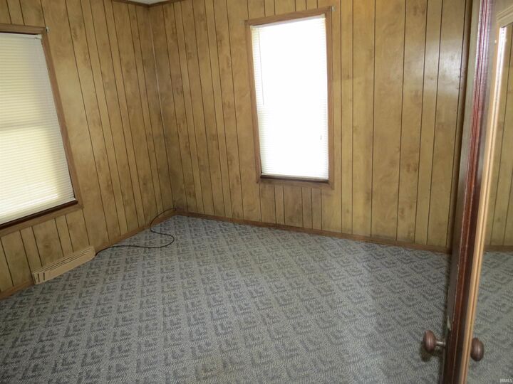 Property Photo: 106 E Porter IN 47598