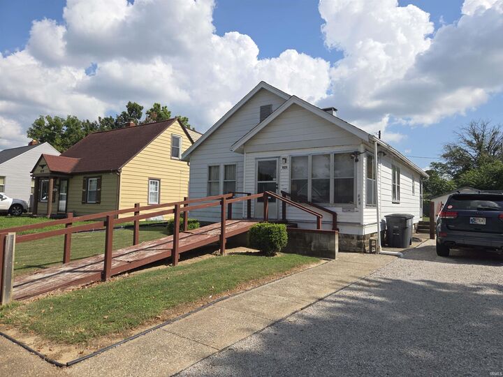 825 E Negley Avenue  Evansville IN 47711 photo
