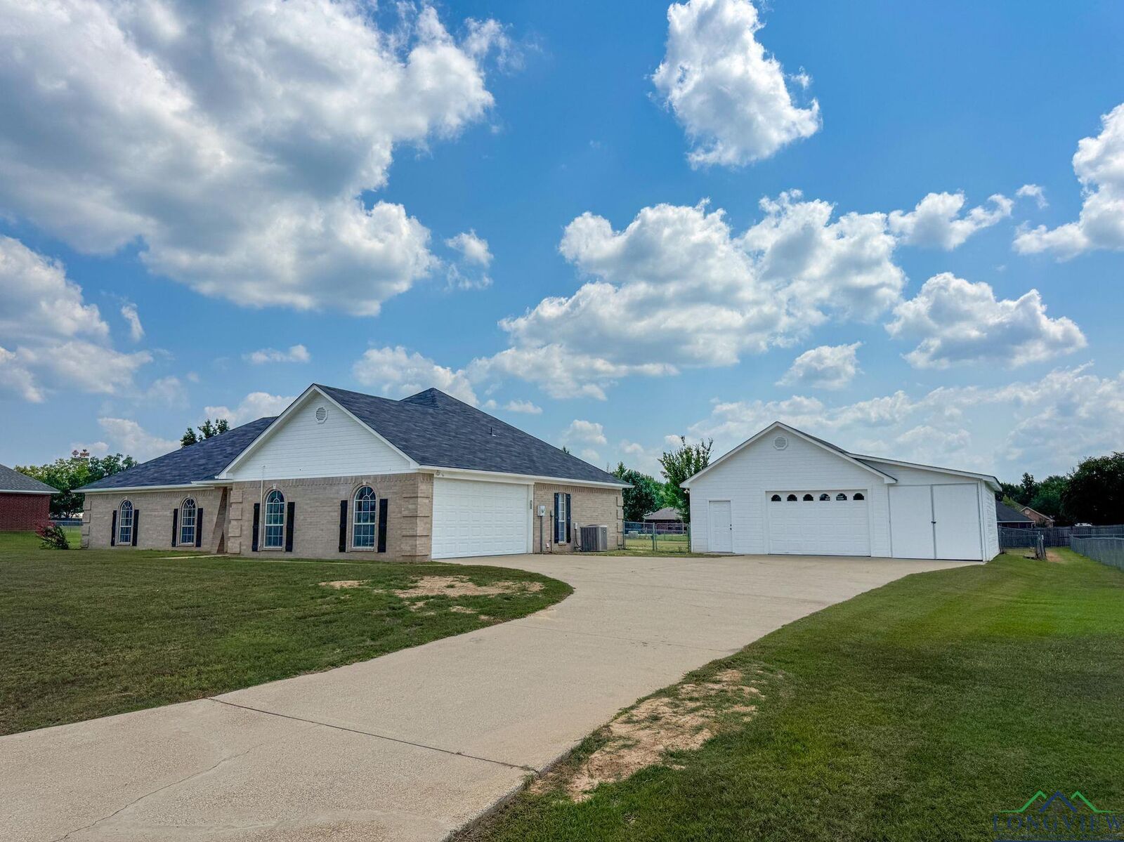 Property Photo: 259 County Road 4003 TX 75570