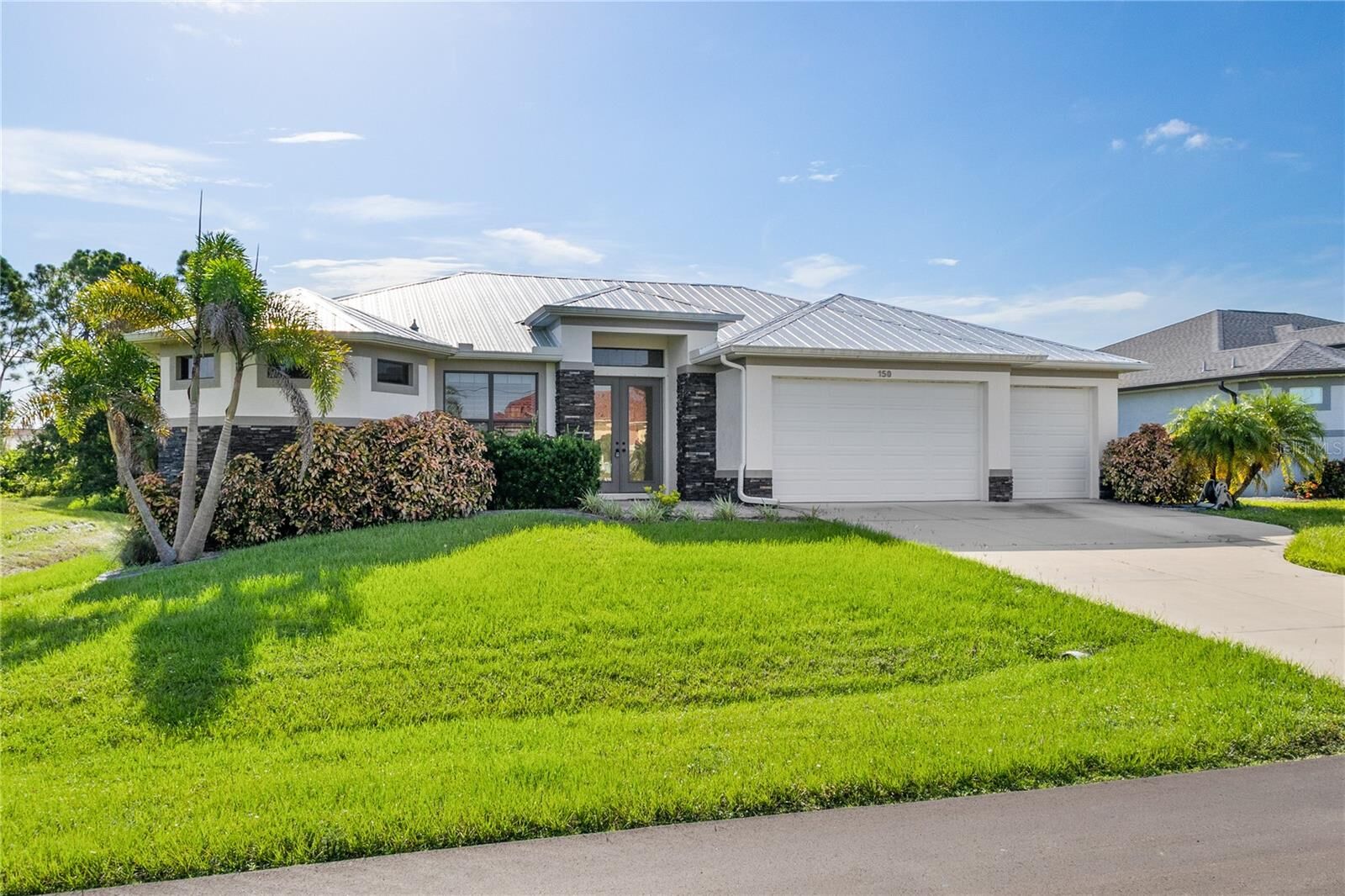 Property Photo: 150 Tournament Road FL 33947