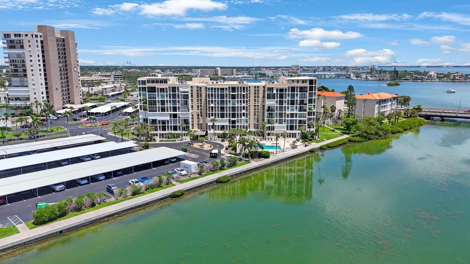 Property Photo:  7400 Sun Island Drive S 806  FL 33707 