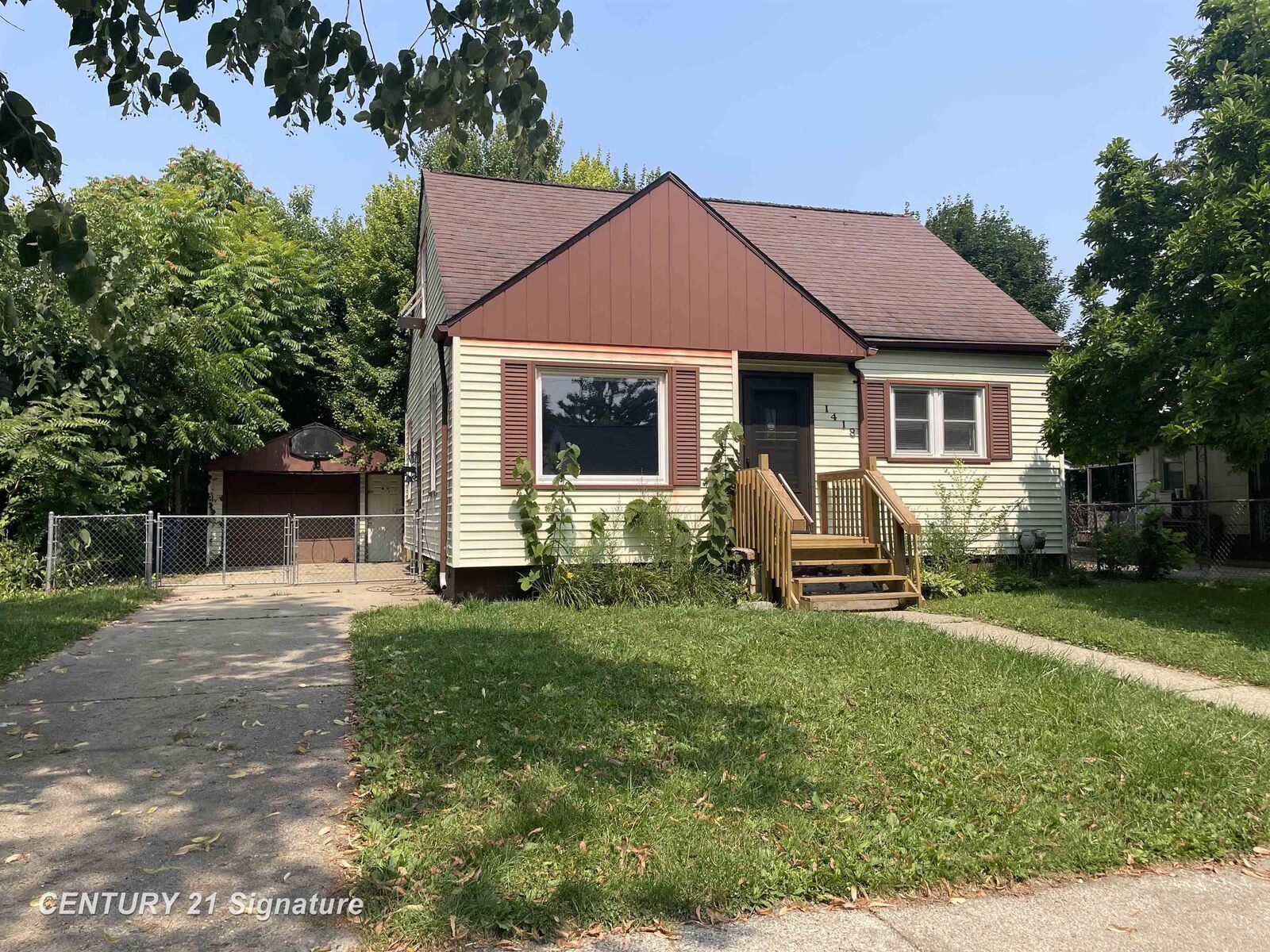 Property Photo: 1418 Blueberry Lane MI 48507