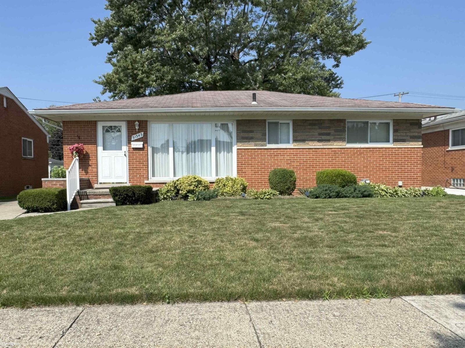 Property Photo:  31343 W Wind Dr Drive  MI 48026 