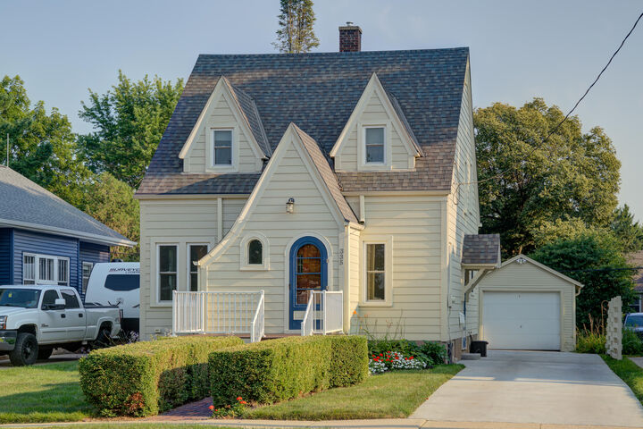 Property Photo:  335 W 2nd St  WI 53066 
