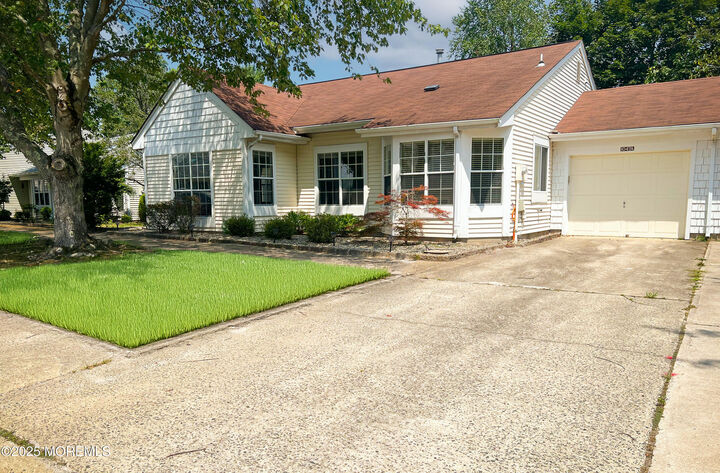 1047A Buckingham Drive  Manchester NJ 08759 photo