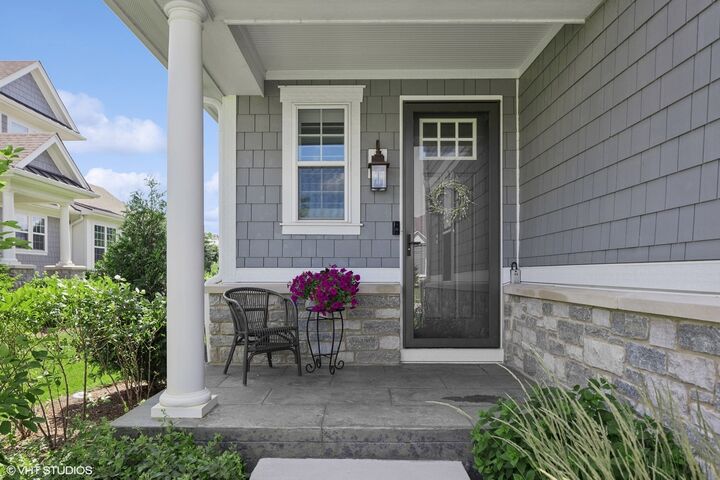 Property Photo: 5531 Barton Lane IL 60521