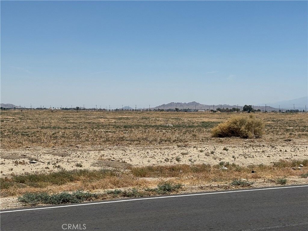 Property Photo: 60 St E Avenue H10 CA 93535