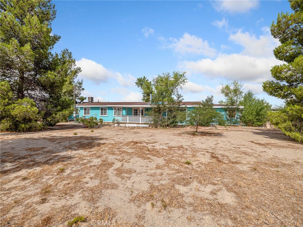 Property Photo:  5124 Luna Road  CA 92371 
